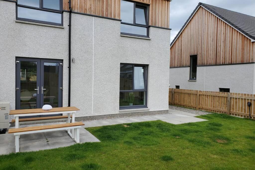 Вилла Asgard House - Modern Cosy House In The Cairngorms Grantown-on-Spey Экстерьер фото